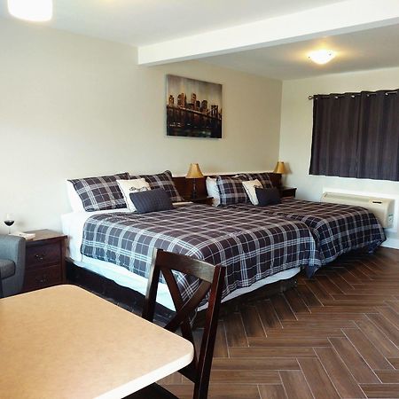 Mount View Motel Oliver Bagian luar foto