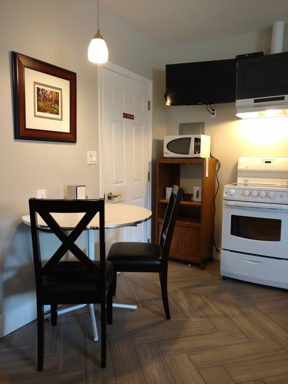 Mount View Motel Oliver Bagian luar foto