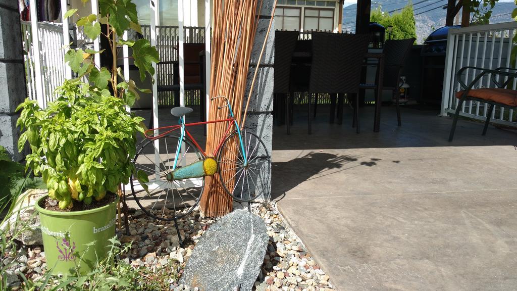 Mount View Motel Oliver Bagian luar foto